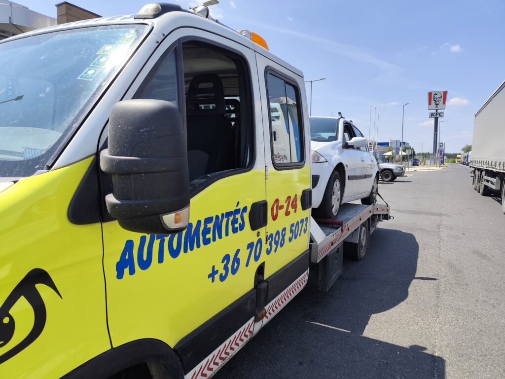 51 út autómentés: Gyors és profi segítség, ha bajba került 5 Autómentő És Autószállítás Hajdúszoboszló – Budapest: Teljes körű Mentés az M3-as vonalán (0-24)